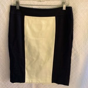White House black market pencil skirt